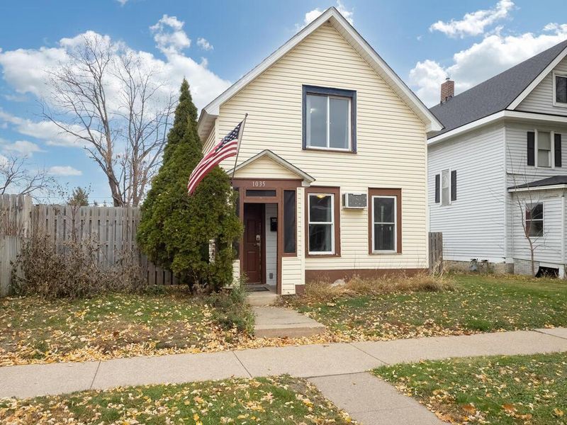1035 Bush Ave, Saint Paul, MN 55106