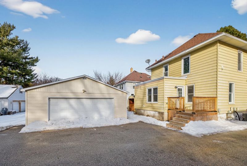 401 9th Ave NE, Rochester, MN 55906