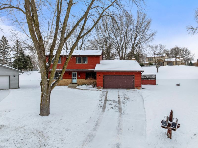 2916 6th Ave NW, Rochester, MN 55901