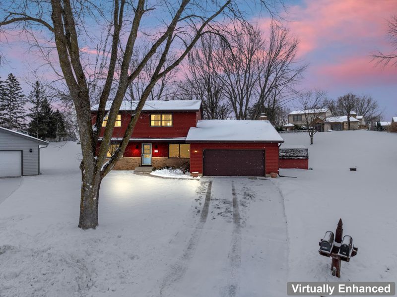 2916 6th Ave NW, Rochester, MN 55901