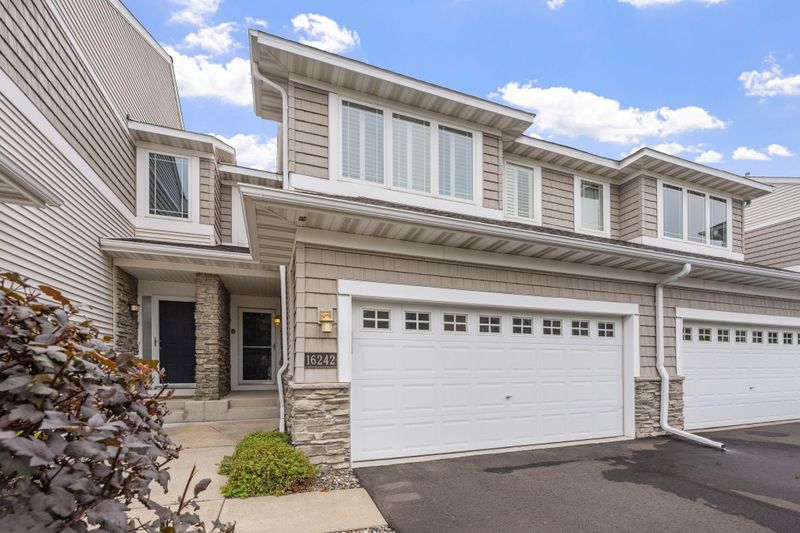 16242 50th Ave N, Plymouth, MN 55446