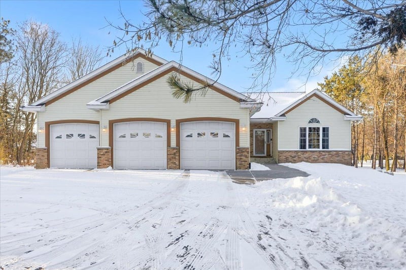 W11789 497th Ave, Prescott, WI 54021