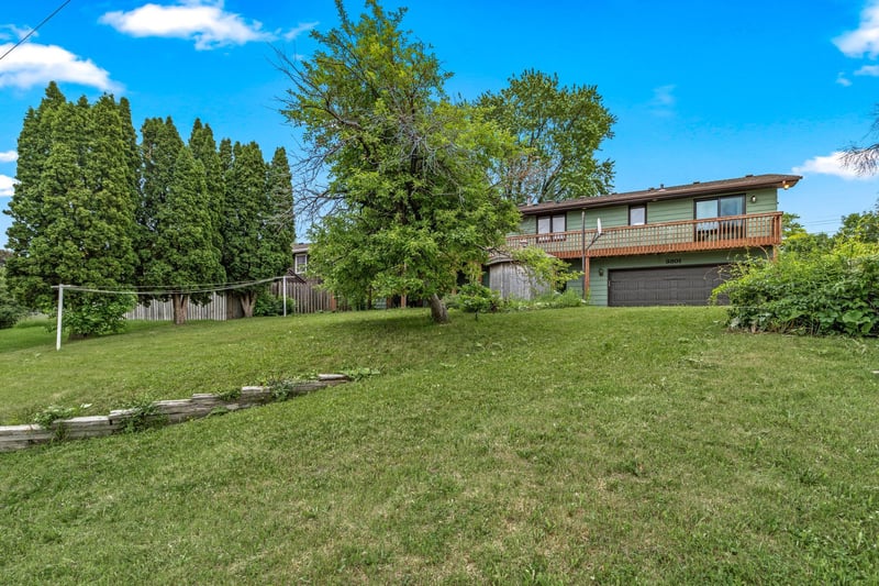 3301 Edgemere Ave, Saint Anthony, MN 55418