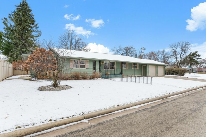 209 13th St NE, Owatonna, MN 55060