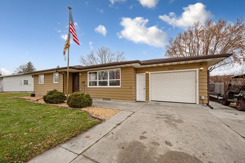 508 14th St NE, Owatonna, MN 55060