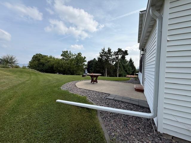 105 5th St N, Brownsville, MN 55919