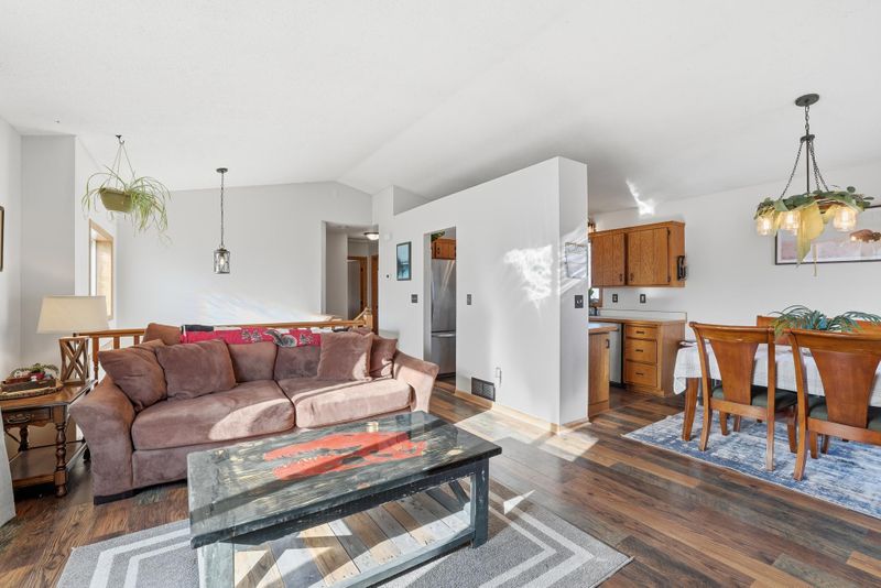 716 Main St W, Isanti, MN 55040