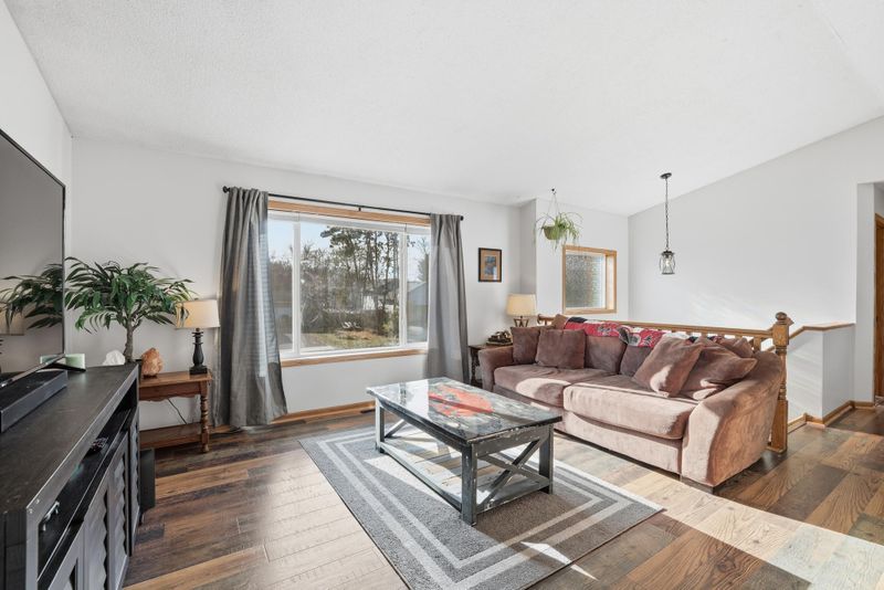 716 Main St W, Isanti, MN 55040