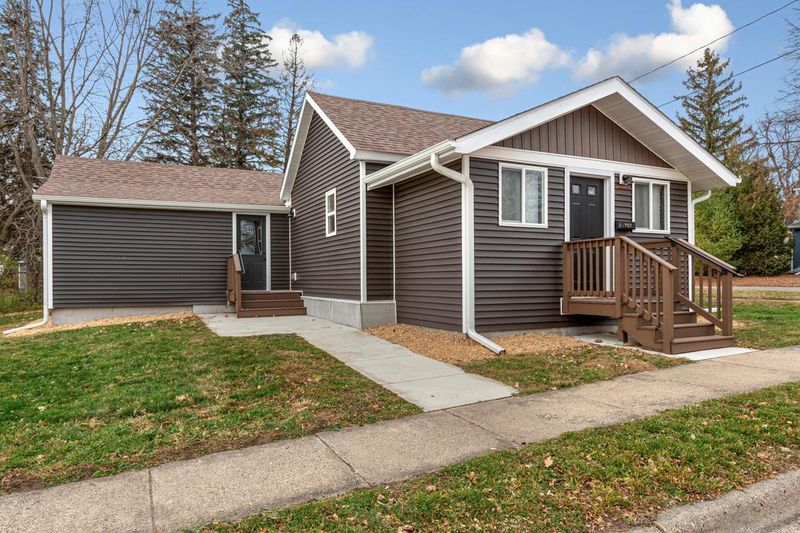 102 Buchannon St S, Waterville, MN 56096