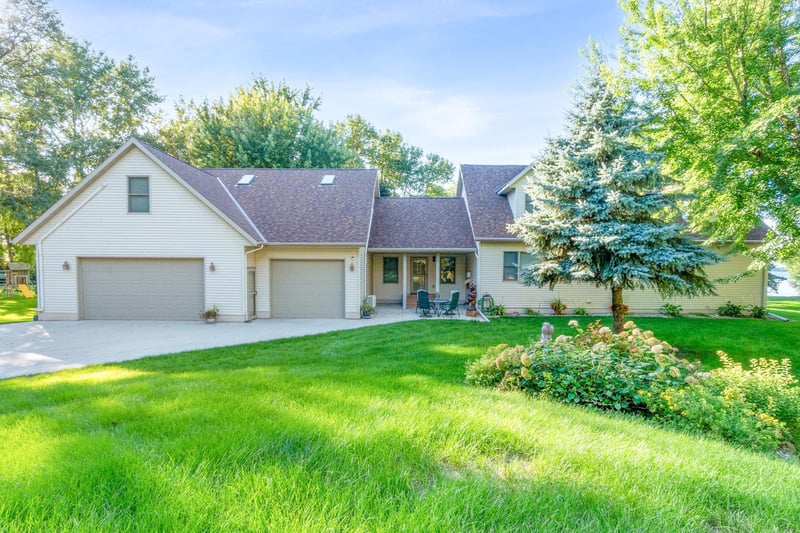 22985 122nd St, Glenwood, MN 56334