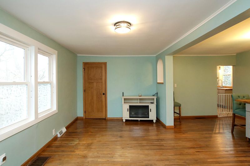 528 S Holcombe Ave, Litchfield, MN 55355