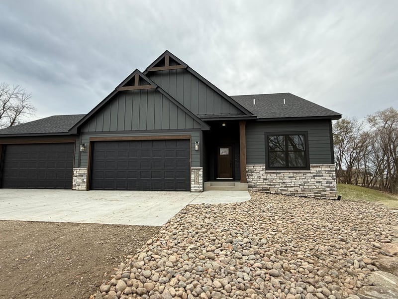 9015 Grace Ln N, Greenfield, MN 55357