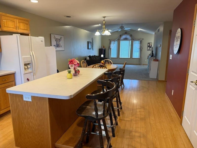 107 9th St SE, Freeport, MN 56331