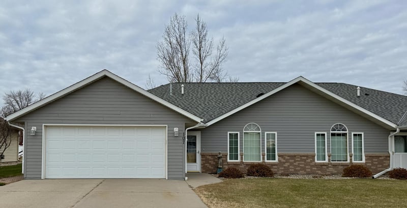 107 9th St SE, Freeport, MN 56331