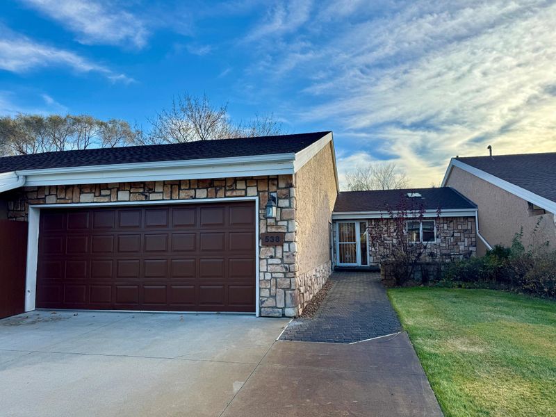 538 Brook Ln, Saint Cloud, MN 56301