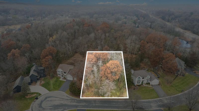 6250 Mallory Ln, Eden Prairie, MN 55346
