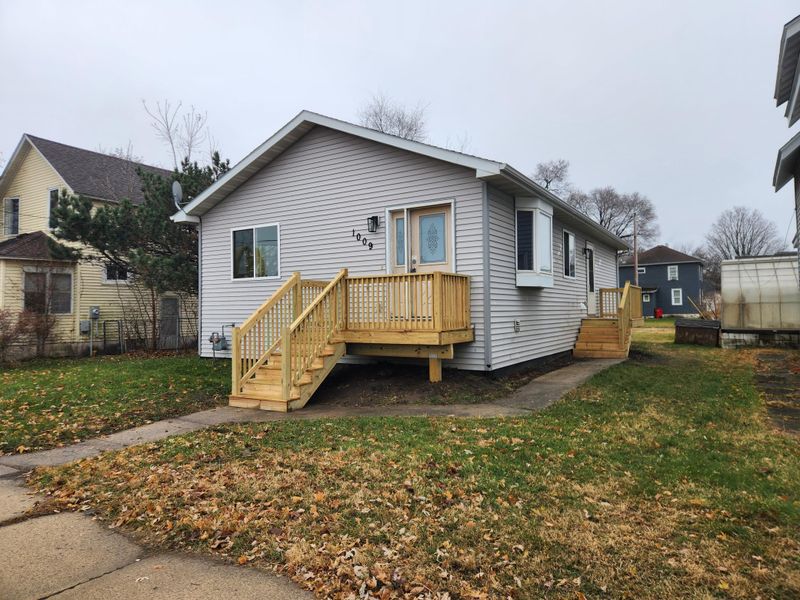 1009 1st Ave SW, Austin, MN 55912