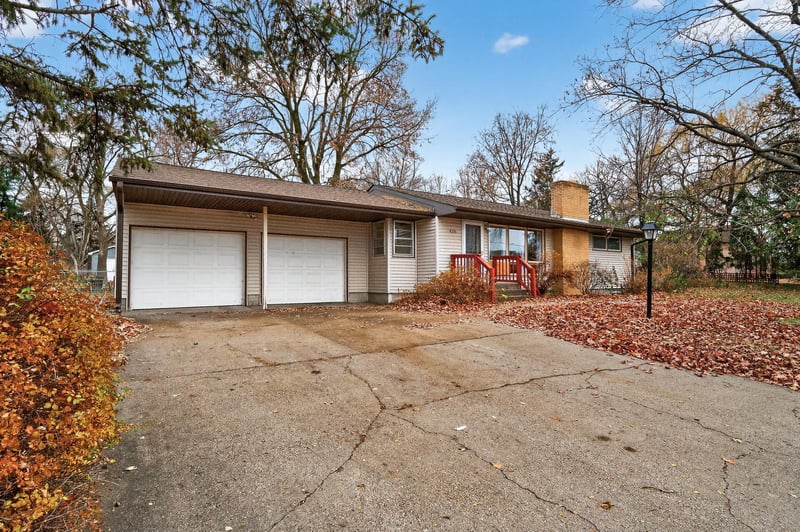 520 Cutter St, Anoka, MN 55303