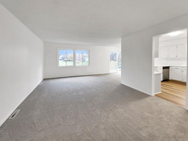 8232 Sumter Ave N, Brooklyn Park, MN 55445