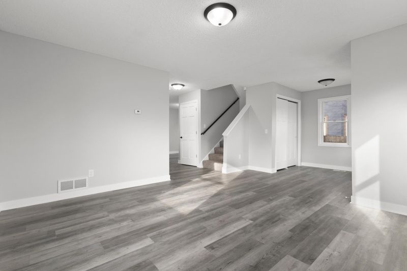 1313 Irving Ave N, Minneapolis, MN 55411