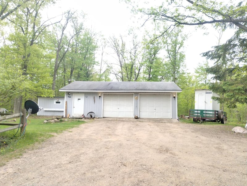 28153 E Hardwood Ln, Brook Park, MN 55007