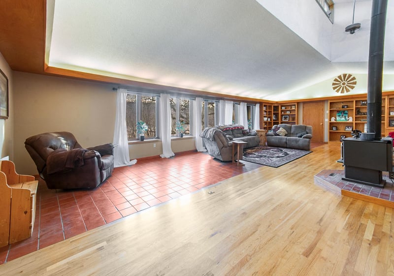 4800 Clearwater Trl, Lonsdale, MN 55046