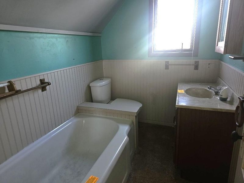 415 Central Ave, Madison, MN 56256