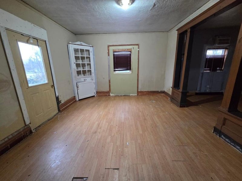 206 Chicago St, Lakefield, MN 56150