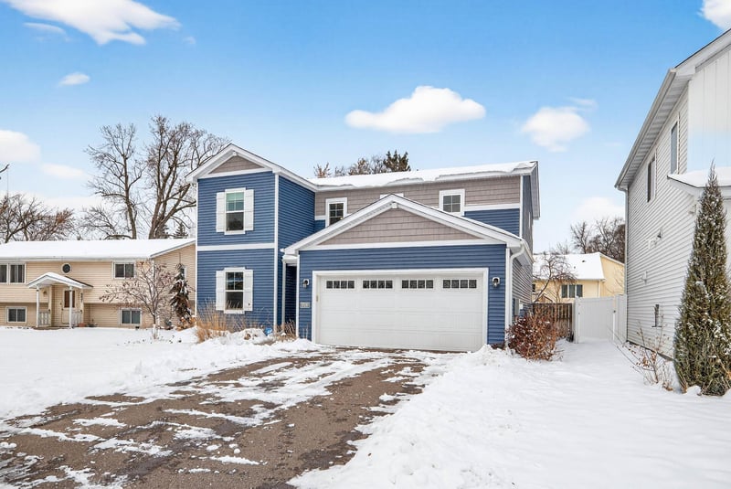 718 68th Ln N, Brooklyn Center, MN 55430