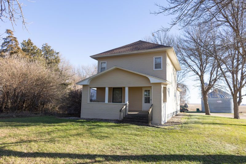 23618 Abbot Ave, Magnolia, MN 56158