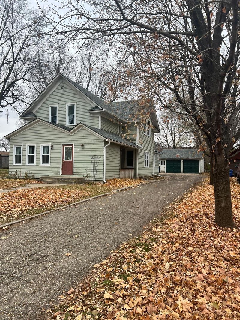 1188 Pine St, Dawson, MN 56232