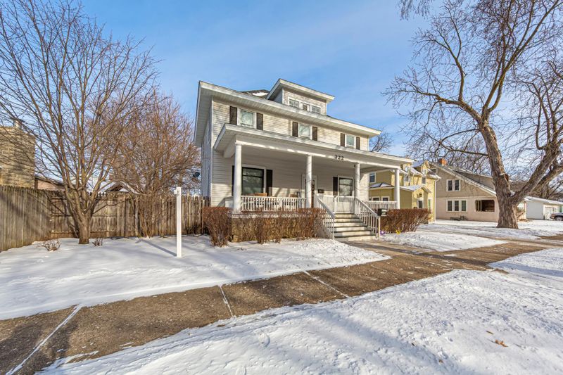 322 8th St NW, Faribault, MN 55021