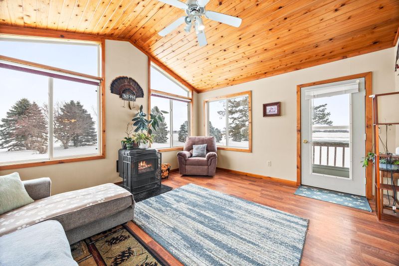 16452 90th St, Brownton, MN 55312