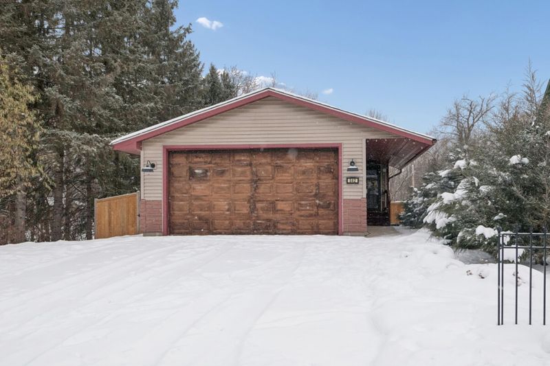 542 5th Ave SW, Cambridge, MN 55008