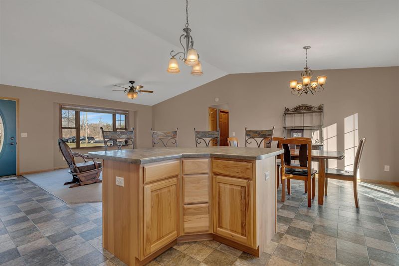 18 N Douglas Ave, Carlos, MN 56319