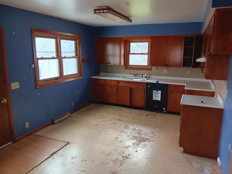 132 N State St, Mondovi, WI 54755