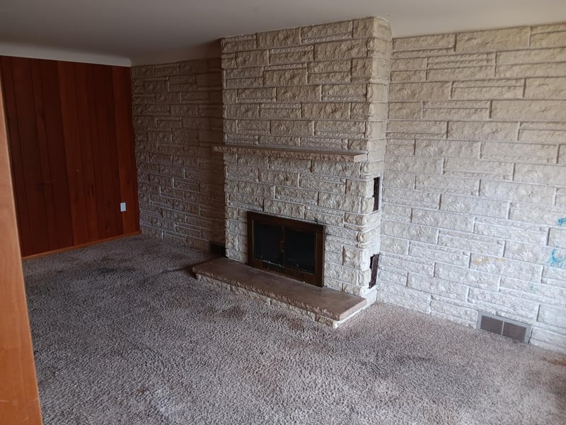 132 N State St, Mondovi, WI 54755