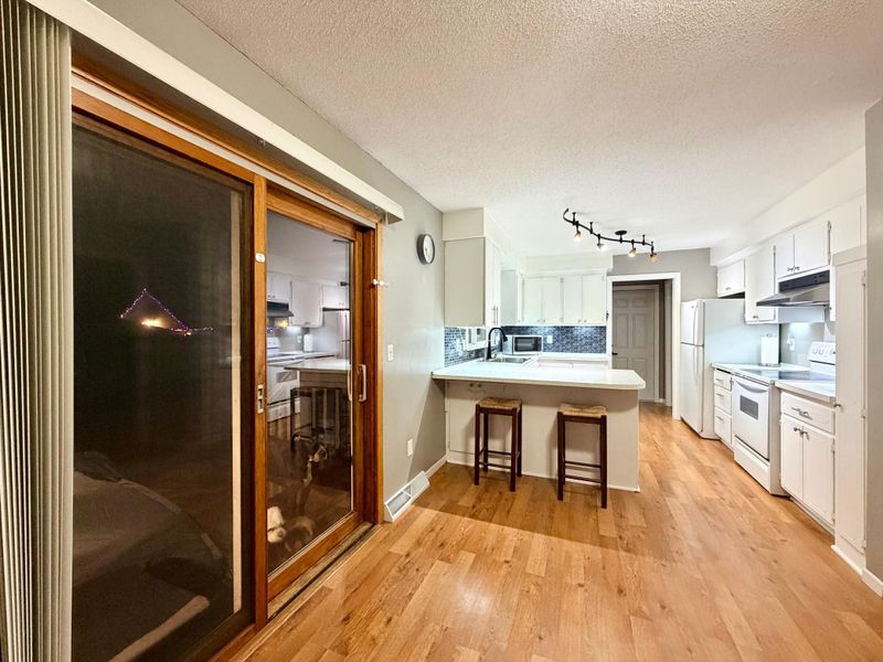 208 3rd St NW, Forest Lake, MN 55025