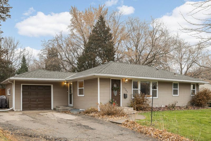 1706 W 86th St, Bloomington, MN 55431