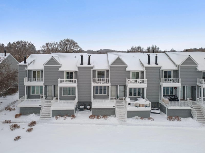 1595 W Wayzata Blvd #F, Long Lake, MN 55356