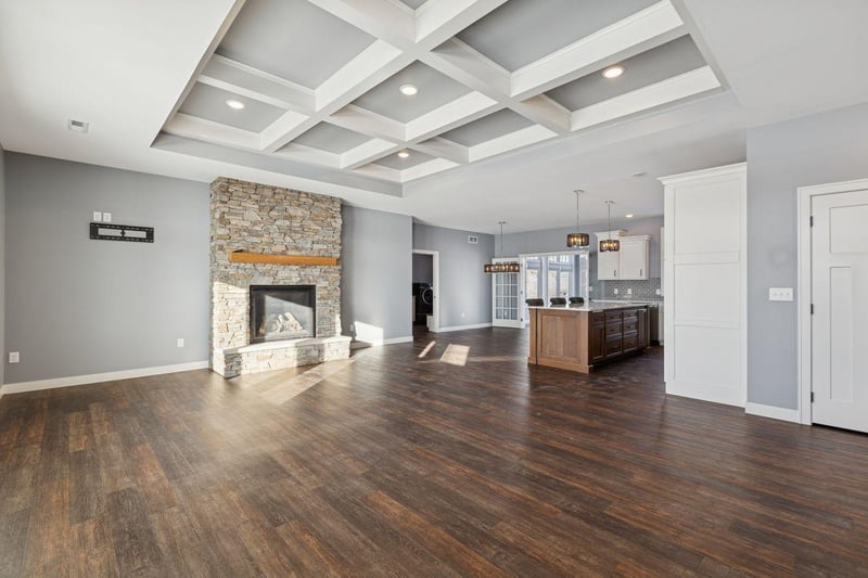 951 Cedar Ave E, Hector, MN 55342