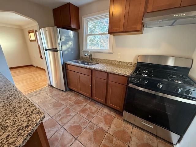 4125 Perry Ave N, Robbinsdale, MN 55422