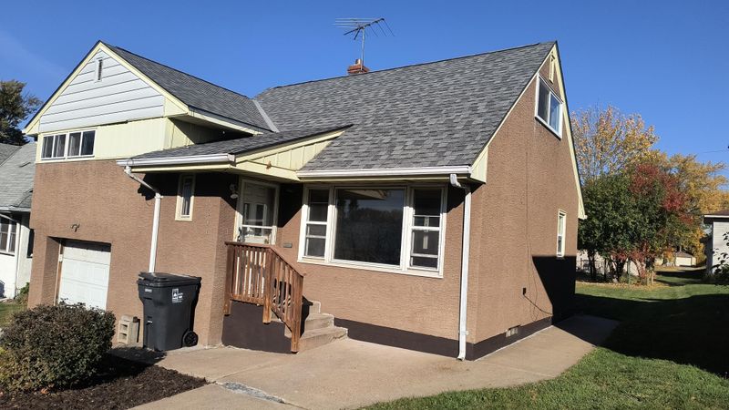 1631 Conway St, Saint Paul, MN 55102