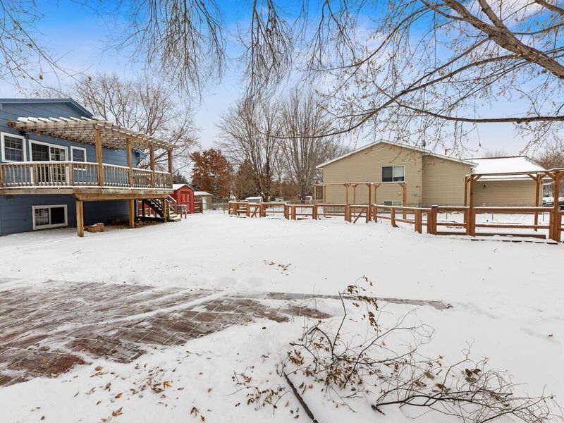 1491 Roundhouse Cir, Shakopee, MN 55379