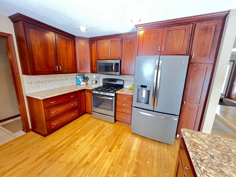 77226 230th St, Spring Valley, MN 55975