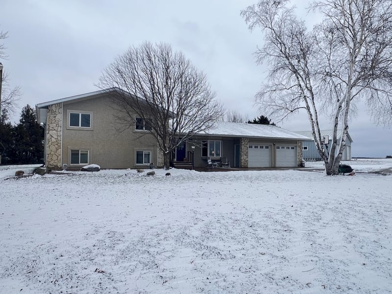 77226 230th St, Spring Valley, MN 55975