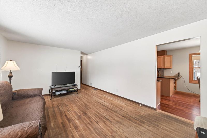 750 113th Cir NE, Blaine, MN 55434