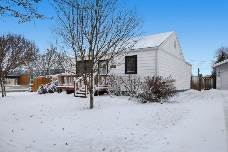1003 12th St N, Moorhead, MN 56560