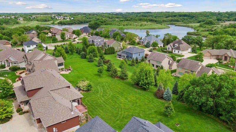 2304 Britwood Ln SW, Rochester, MN 55902
