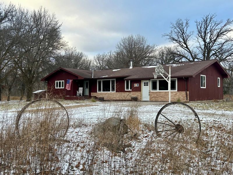 10496 160th St NE, Thief River Falls, MN 56701